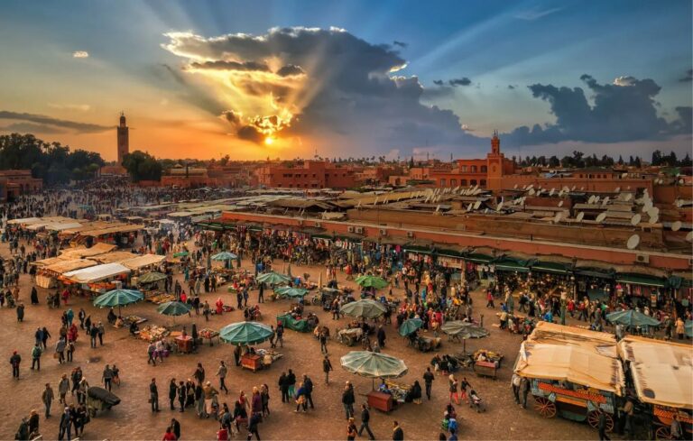 MARRAKECH TO CHEFCHAOUEN PRIVATE DESERT TOUR VIA ES